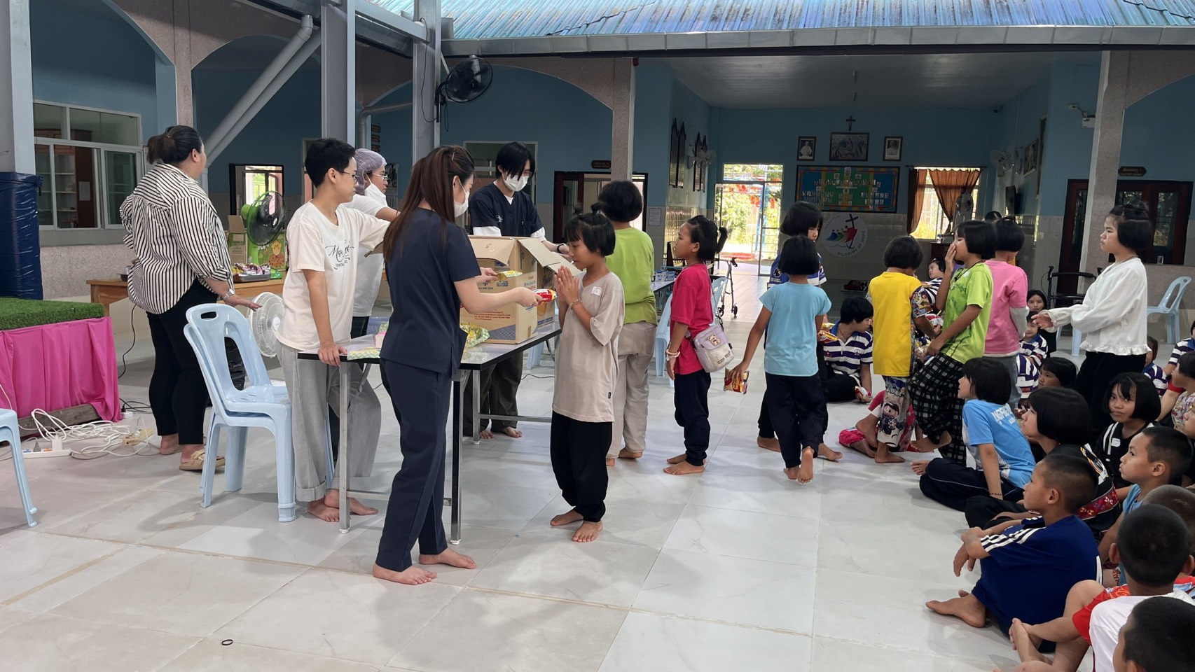 รอยยิ้มแห่งความสุข จากน้ำใจ MaeMae Dental Clinic