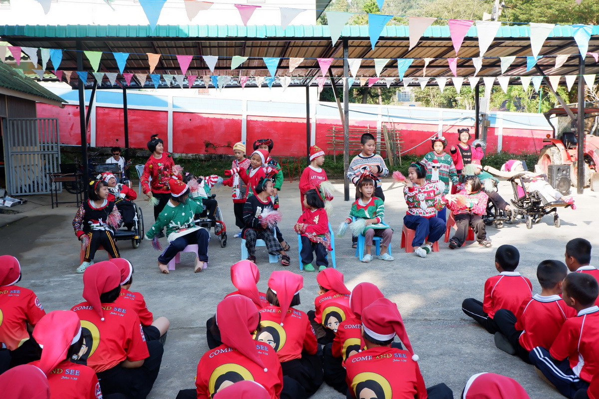 กิจกรรมแห่งความสุขในเทศกาลคริสตมาส