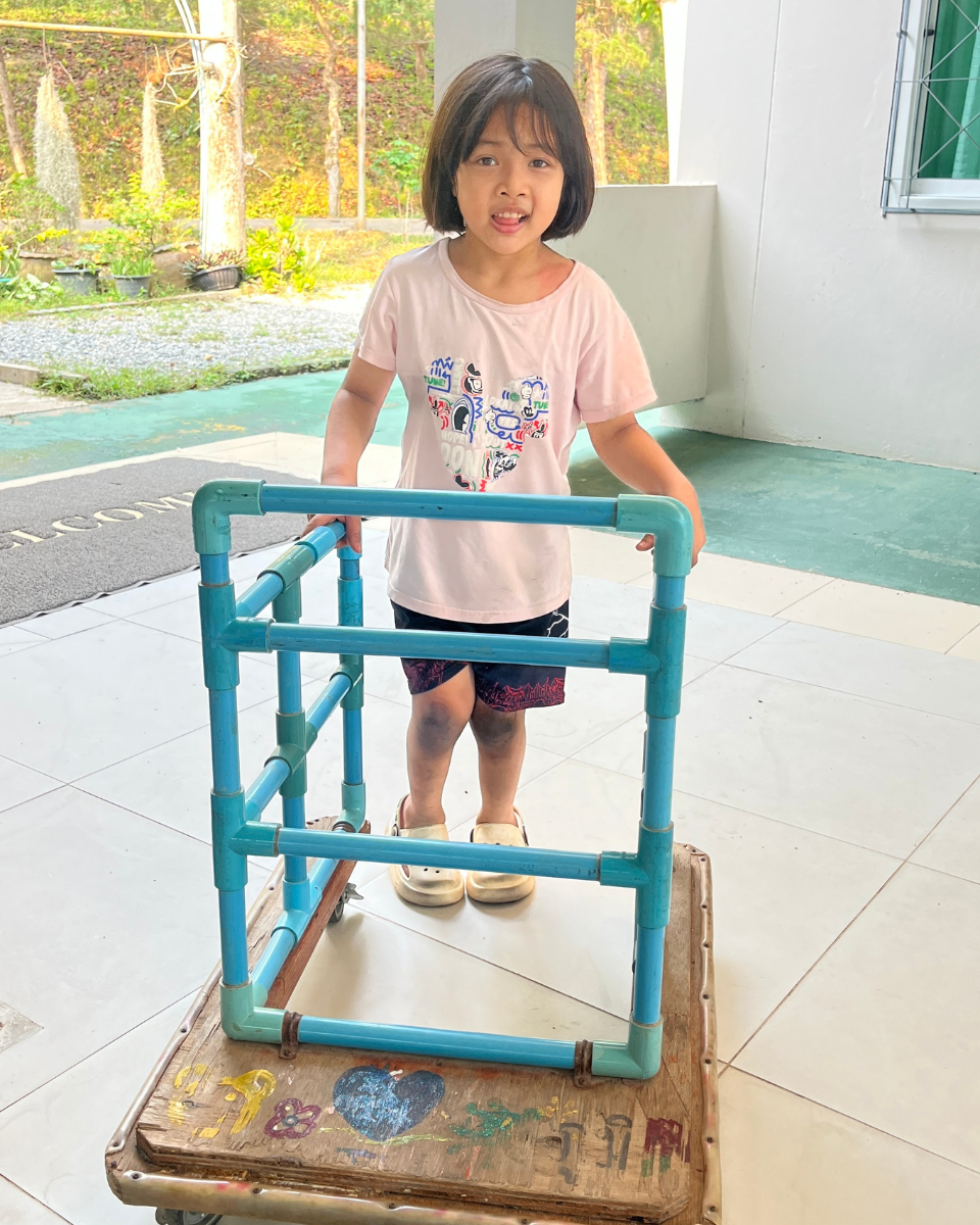 รอยยิ้ม ที่เต็มไปด้วยความภูมิใจ