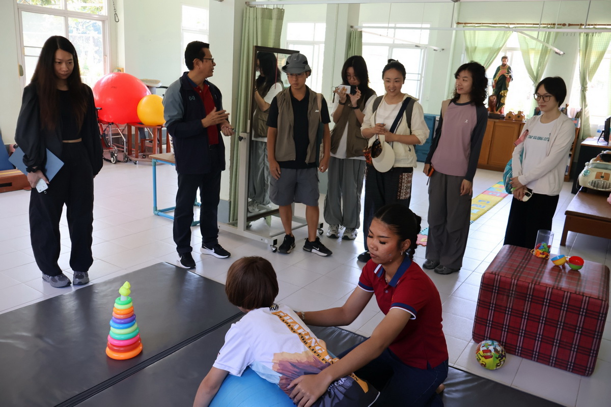 ต้อนรับคณะจาก China House ในโอกาสเยี่ยมชมและแลกเปลี่ยนเรียนรู้